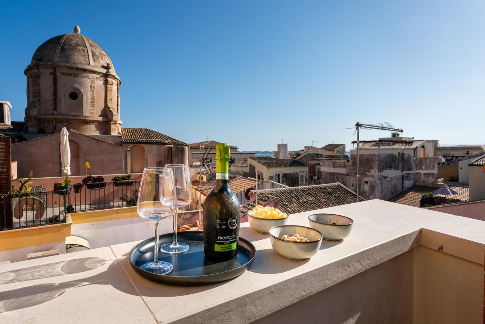 Holiday home -casa Santini- Charming 3 Bedrooms House In Ortigia By Cala Rossa